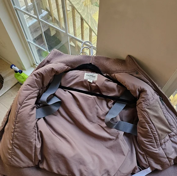 $148 UpWest Sherpa Bomber - Picture 11 of 15